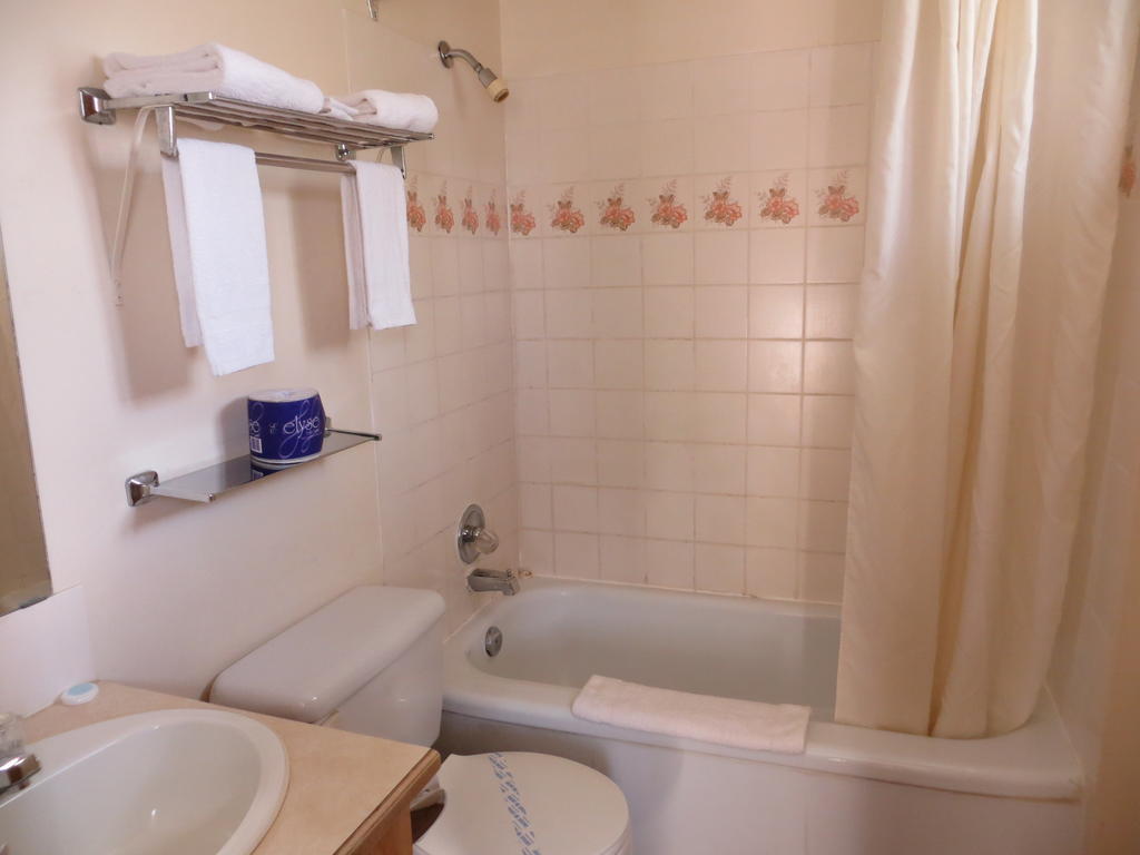 City Centre Motel Vancouver Room photo